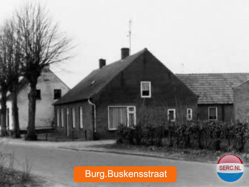 Burg. Buskensstraat — Uden