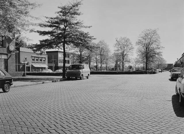 Burg, van Houtplein — Vlijmen