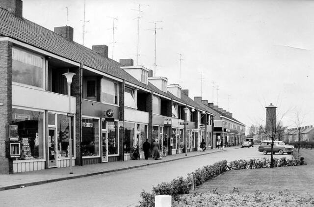 Burg, van Houtplein — Vlijmen