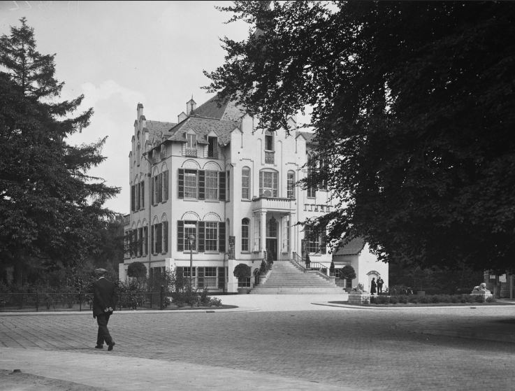 Raadhuis — Vught