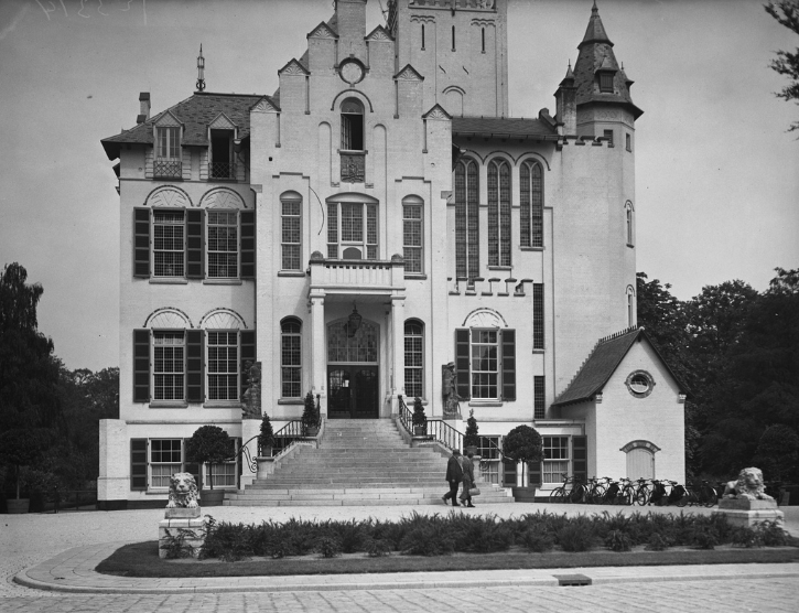 Raadhuis — Vught