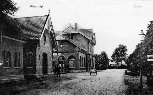 Burg. van der Klokkenlaan — Waalwijk