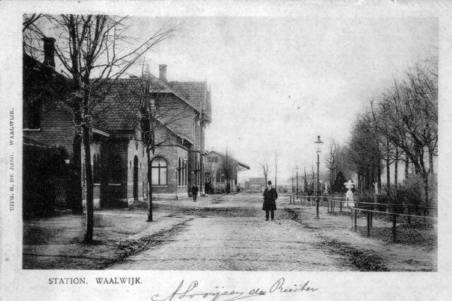 Burg. van der Klokkenlaan — Waalwijk