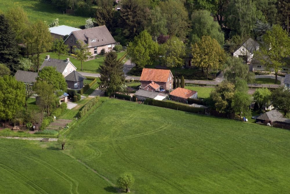 Luchtfoto's — Wanroij