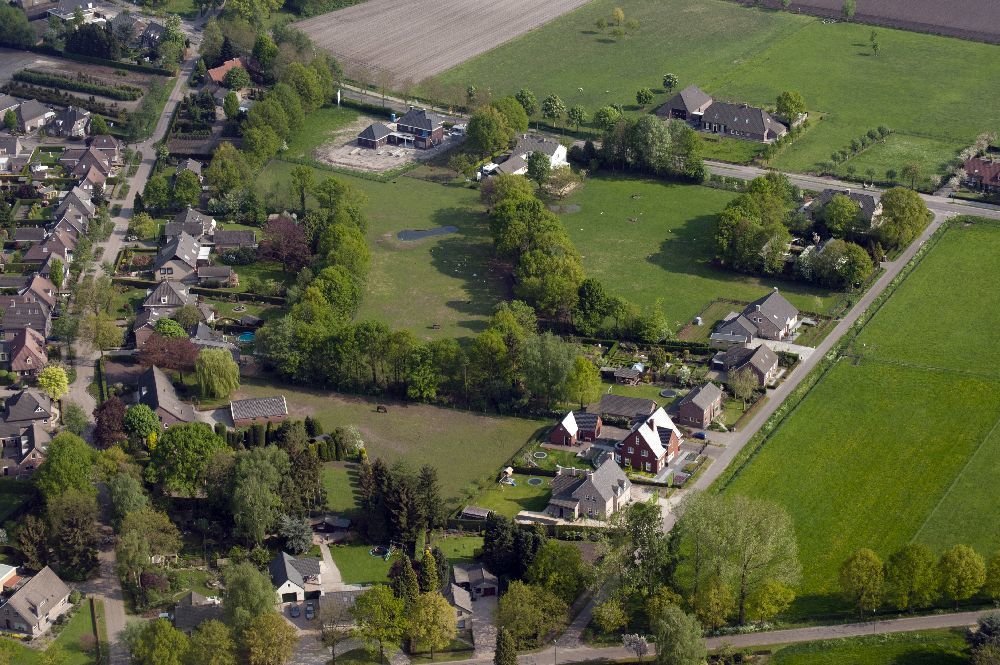 Luchtfoto's — Wanroij