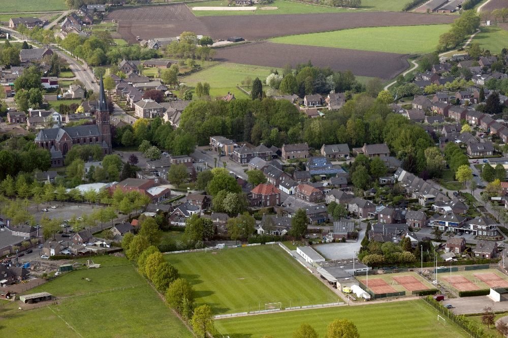 Luchtfoto's — Wanroij