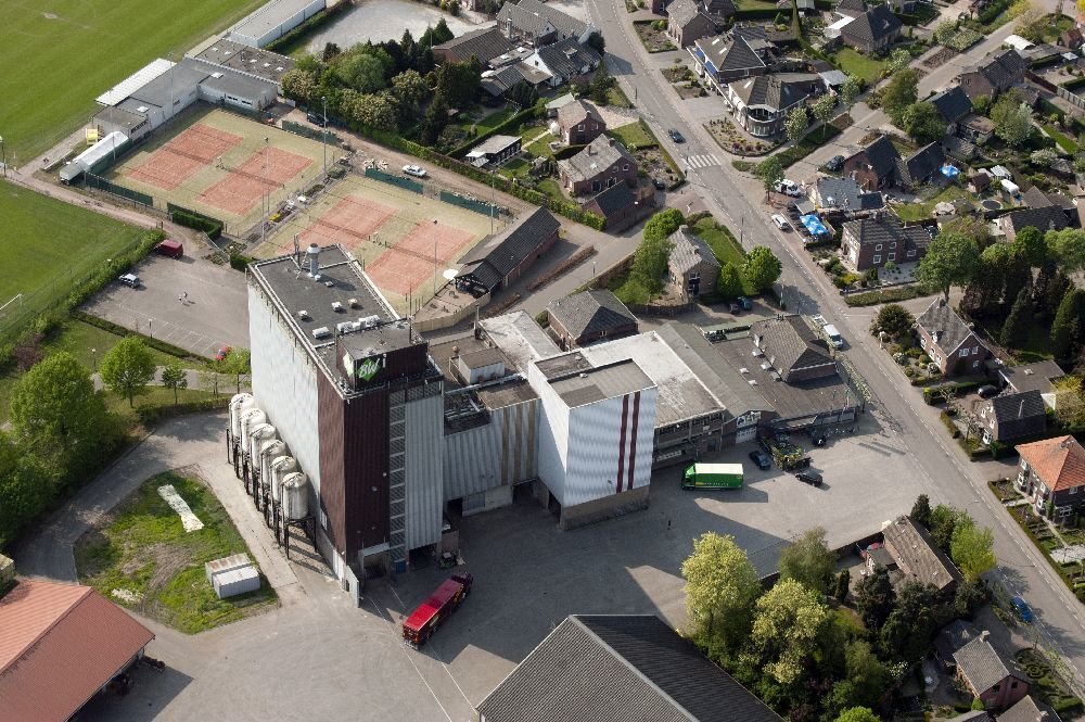 Luchtfoto's — Wanroij