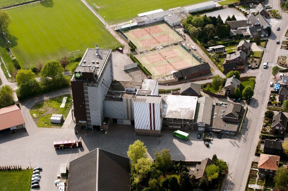 Luchtfoto's — Wanroij