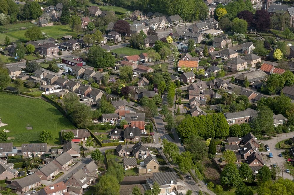 Luchtfoto's — Wanroij