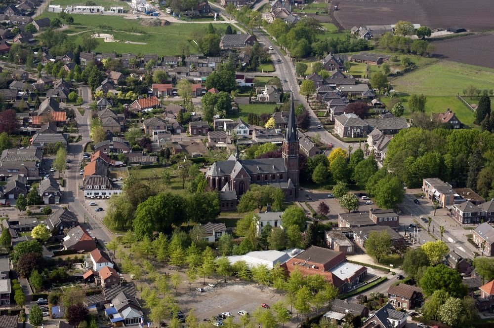 Luchtfoto's — Wanroij