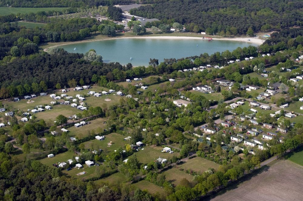 Luchtfoto's — Wanroij