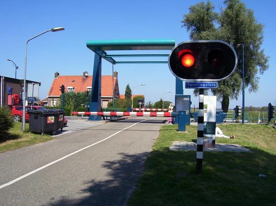 Bruggen — Werkendam