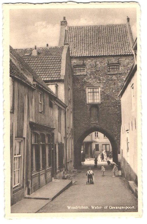 Gevangenenpoort — Woudrichem
