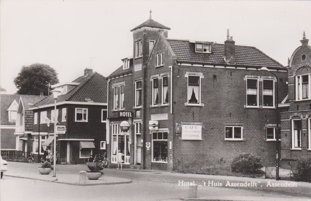 Dorpstraat — Assendelft