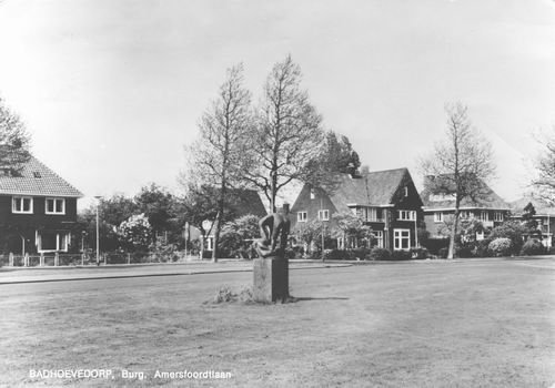 Burgemeester Amersfoordtlaan — Badhoevedorp