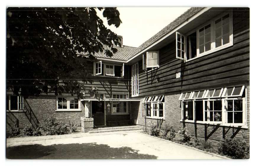 Jeugdherberg Koningsbos — Bakkum