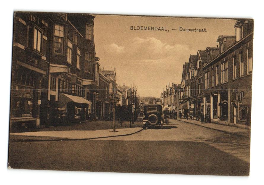 Dorpsstraat — Bloemendaal