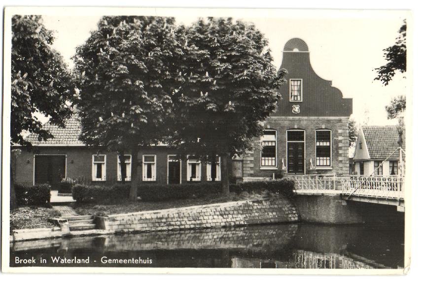 Gemeentehuis — Broek in Waterland