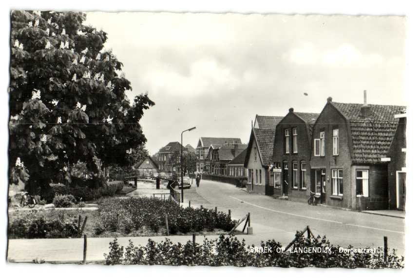 Dorpsstraat — Broek op Langedijk