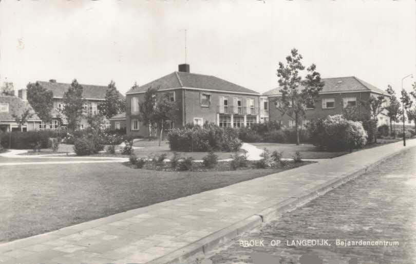 Bejaardenhuis — Broek op Langedijk