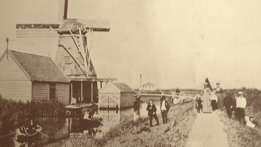 Noordevaartdijk — KROMMENIE