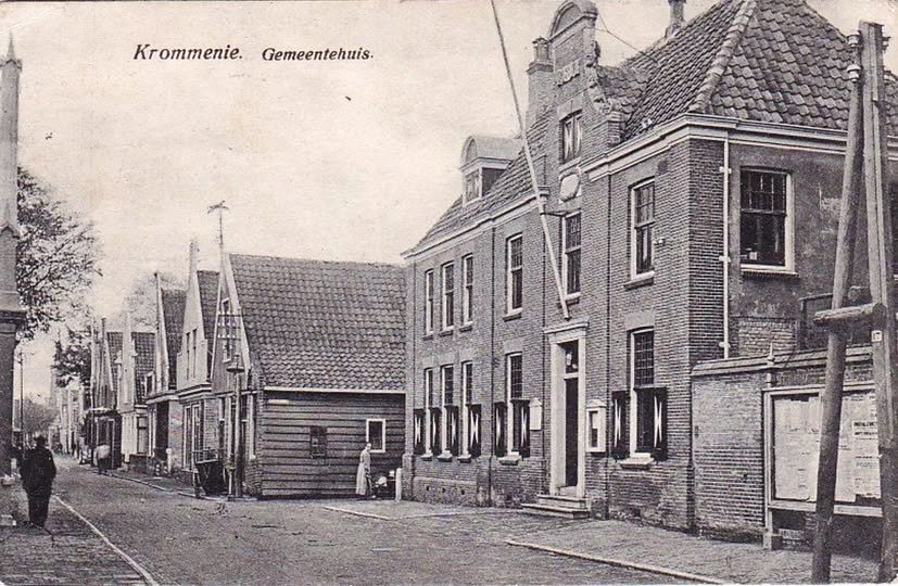 Gemeentehuis — Krommenie
