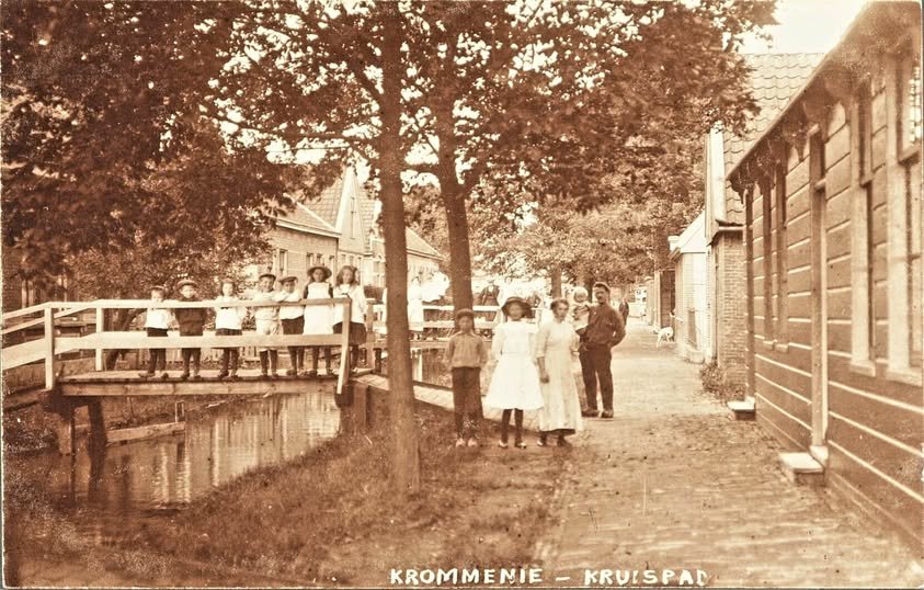 Kruispad — Krommenie
