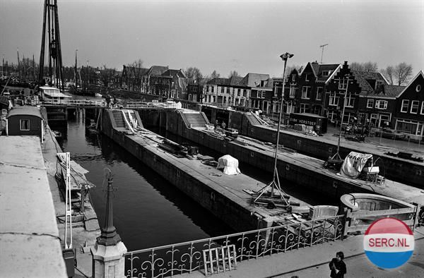 Bruggen — Muiden