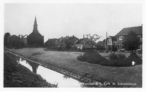 Anthoniusstraat — Nieuw-Vennep