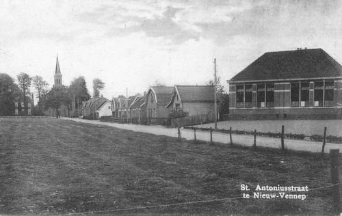 Anthoniusstraat — Nieuw-Vennep