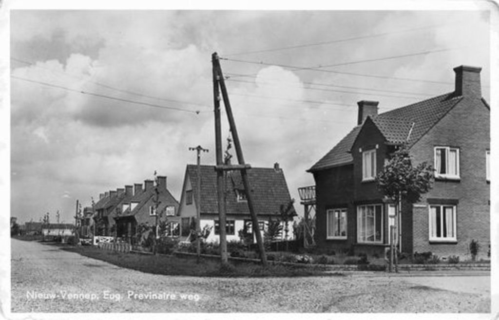 Eugenie Previnaireweg — Nieuw-Vennep