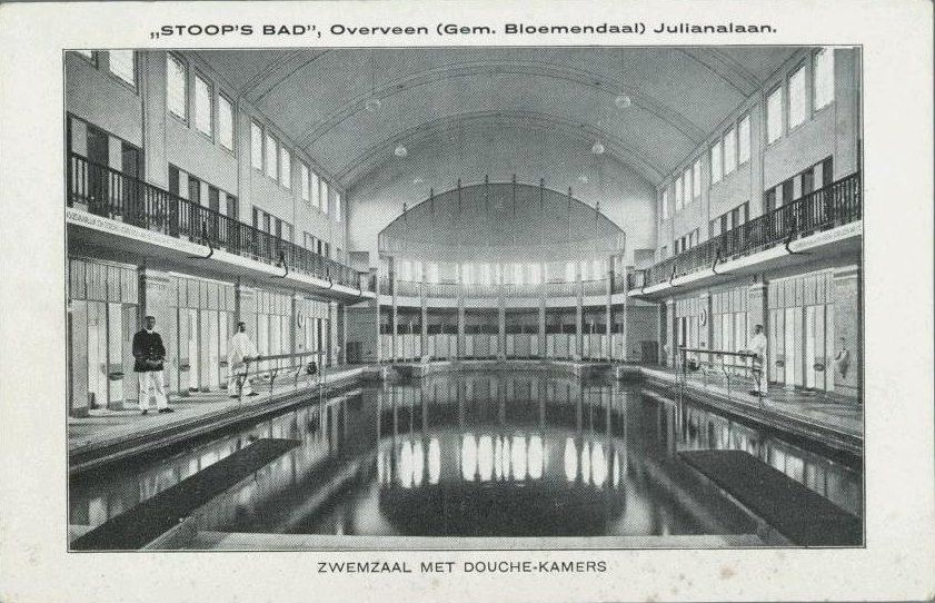 Adriaan Stoopplein — Overveen