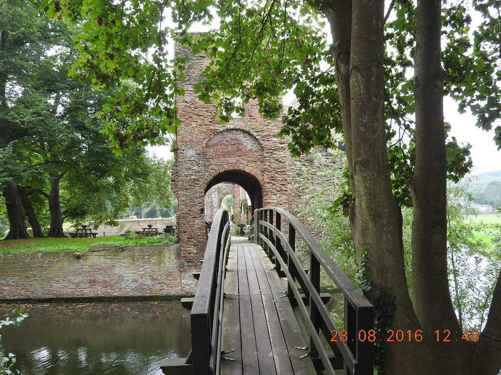 Ruïne van Brederode — Santpoort Zuid