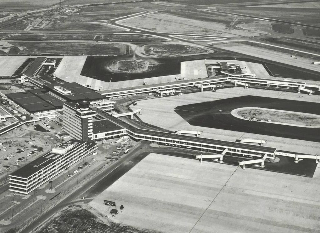 Schiphol — Schiphol
