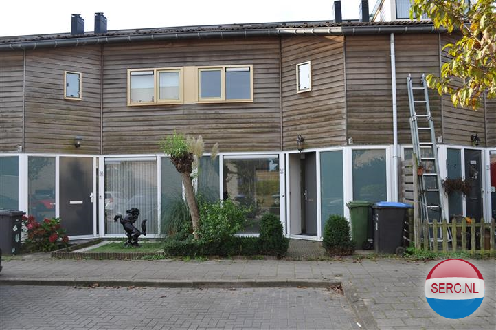 J. Paxtonstraat — Velserbroek
