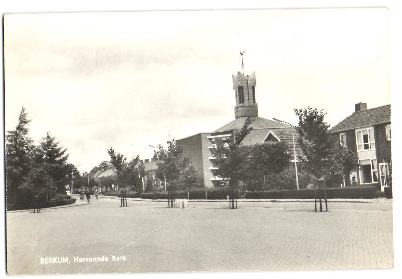 Kerken — Berkum