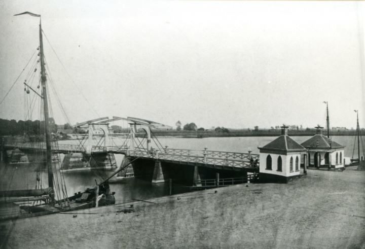 Bruggen — Kampen