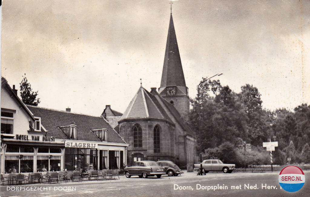Dorpsplein — Doorn
