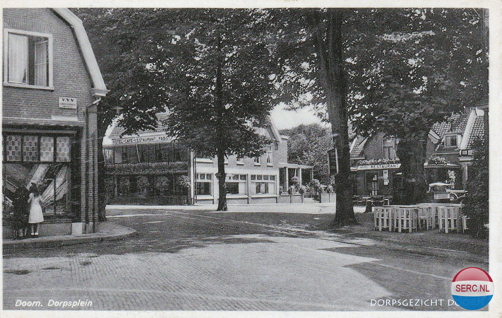 Dorpsplein — Doorn