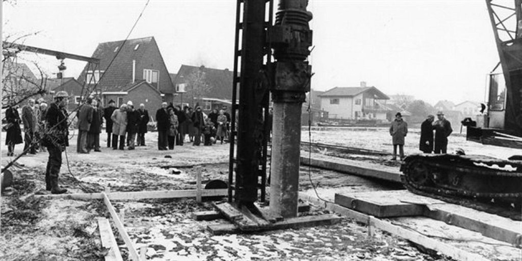 Mevrouw van Wieringenplein — Mijdrecht