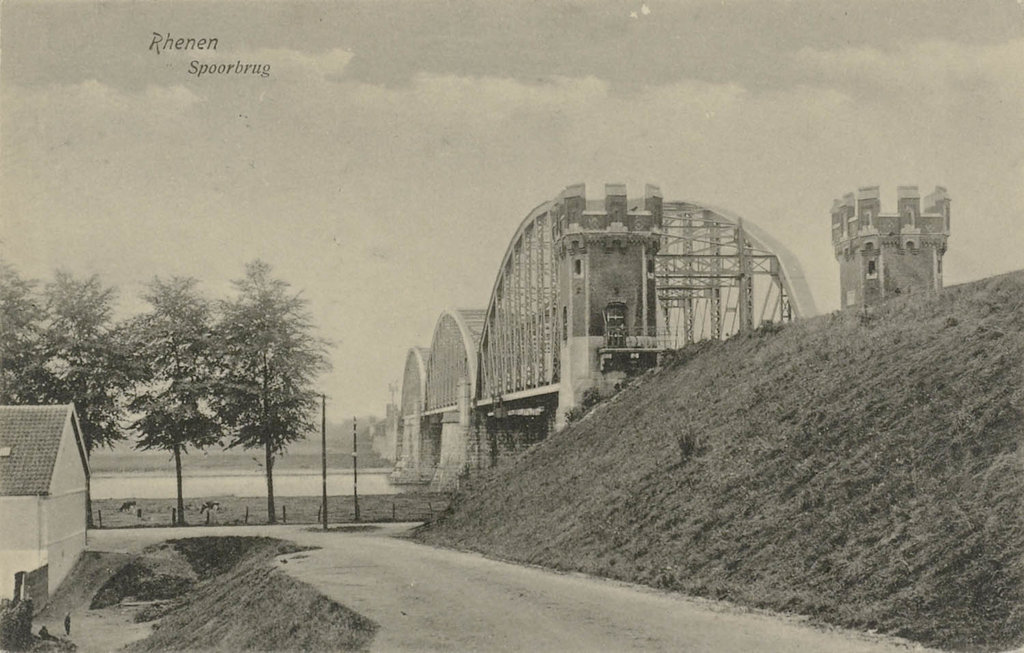 Spoorbrug — Rhenen