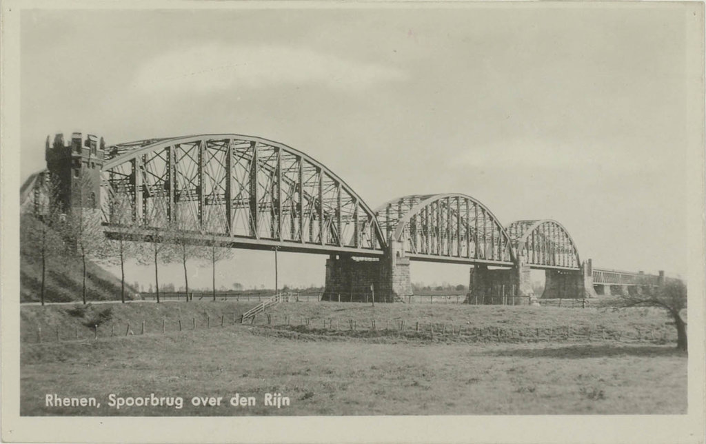 Spoorbrug — Rhenen