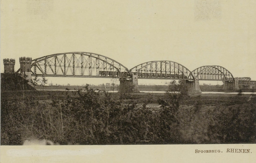 Spoorbrug — Rhenen