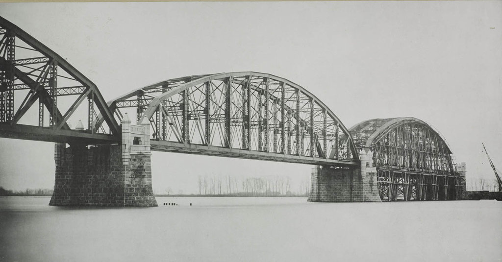 Spoorbrug — Rhenen