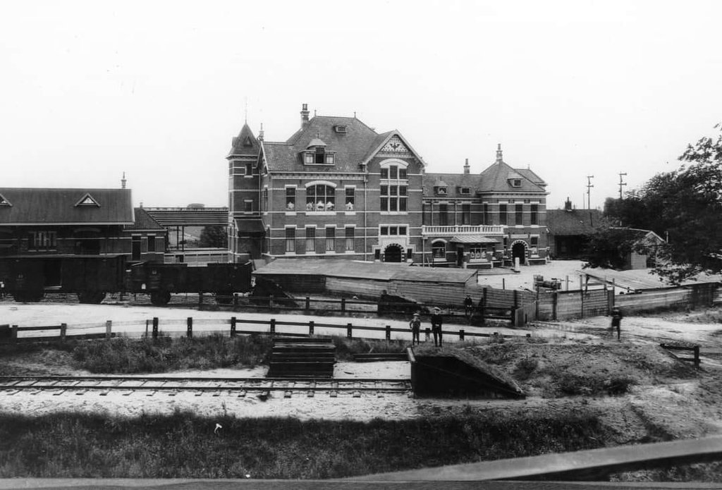 Station Woerden — Woerden