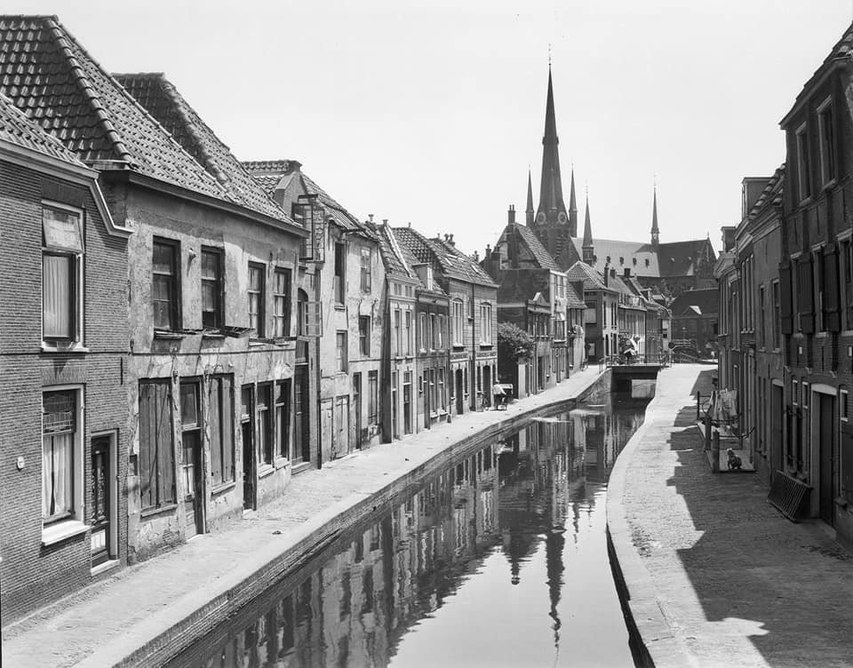 Rijn(straat) — Woerden
