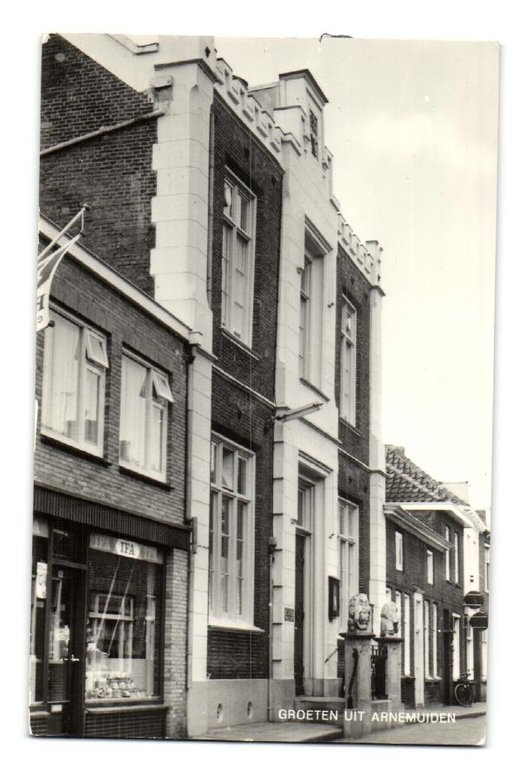 Gemeentehuis — Arnemuiden