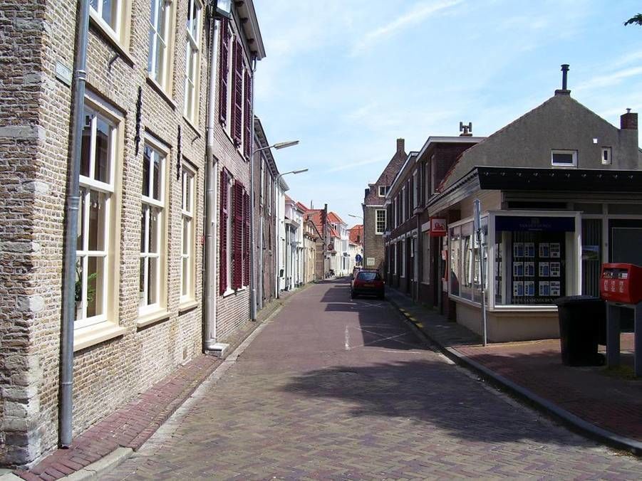 Brugstraat — Tholen