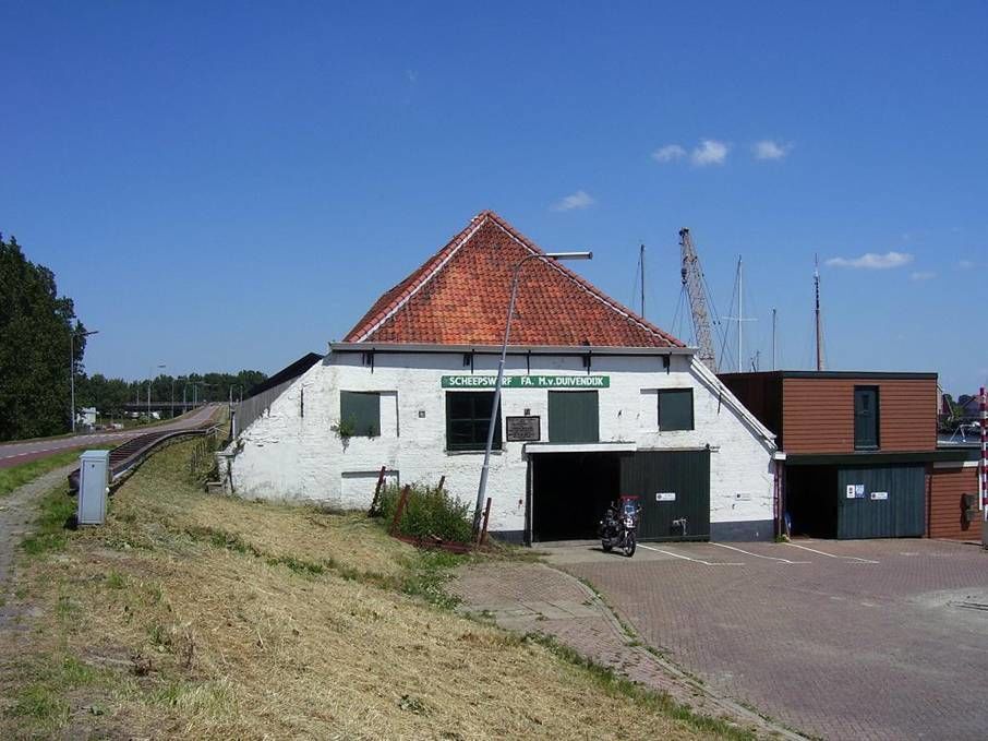 Contre Escarpe — Tholen