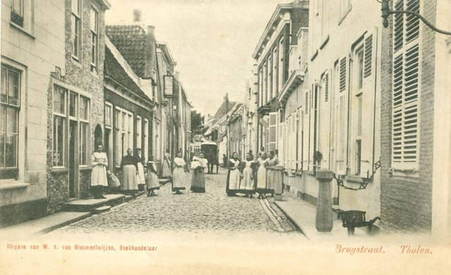 Brugstraat — Tholen
